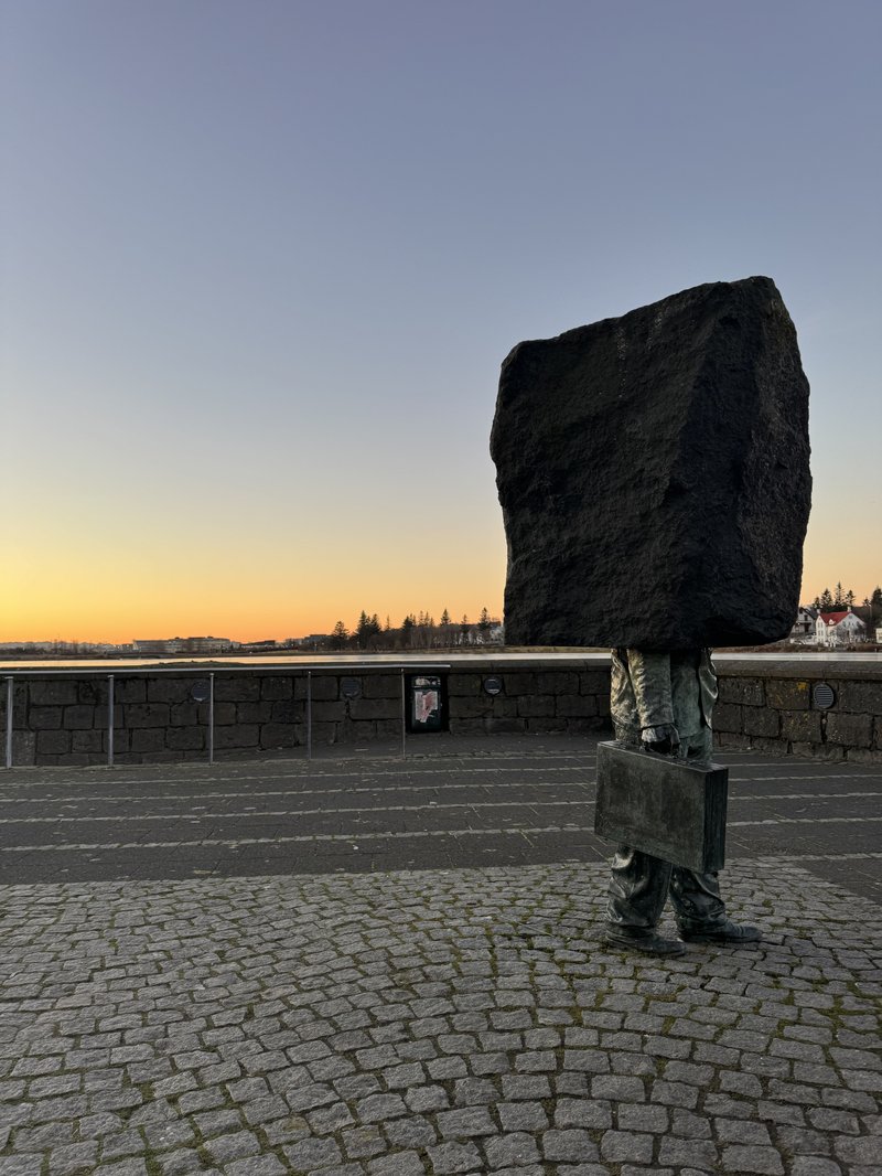 Óþekkti embættismaðurinn