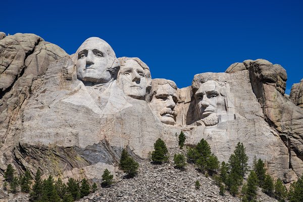 Mount_Rushmore_detail_view_(100MP)